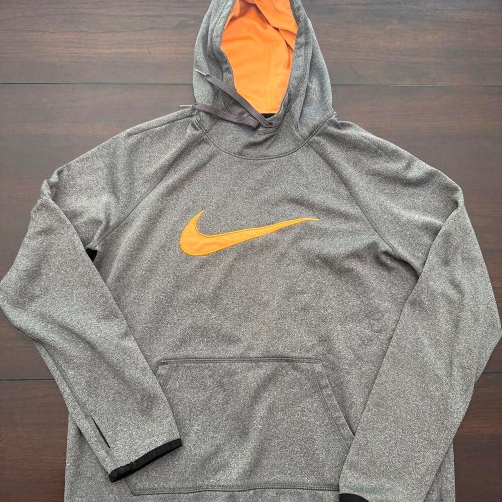 Nike Women's Grey Sweatshirt